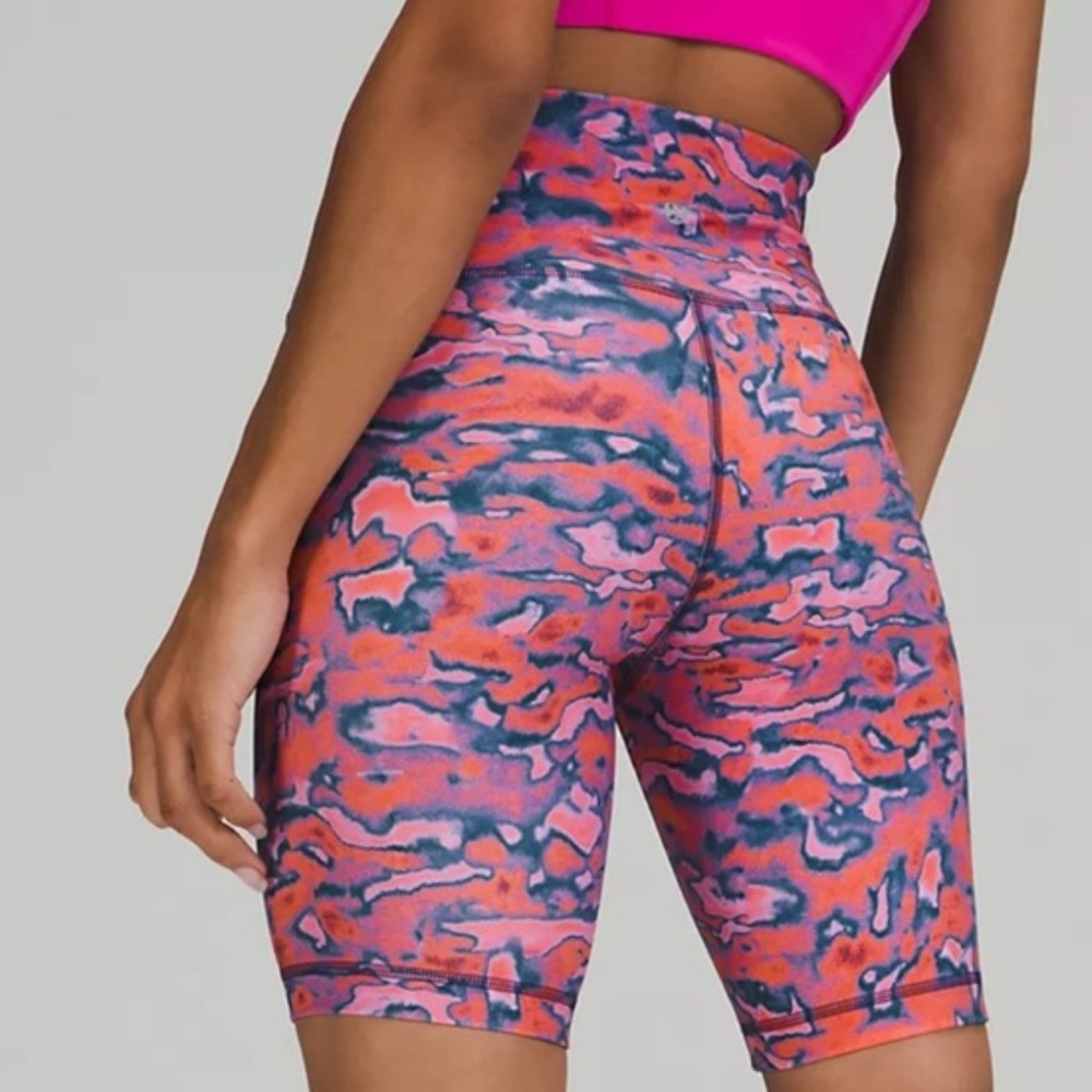 Lululemon Wunder Train High-Rise Short 8" in the Chroma Clash Multi color